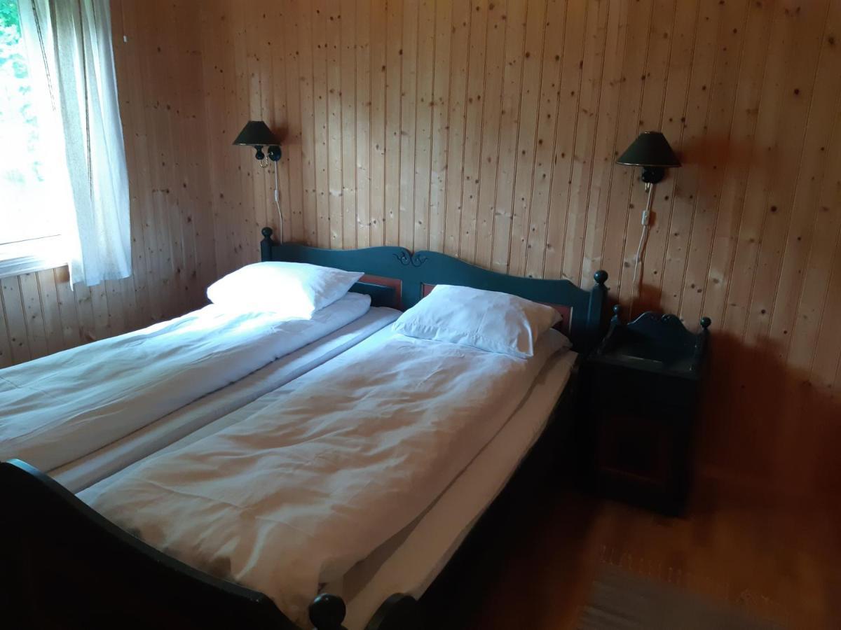 Eidsdal Camping Og Feriehus Екстериор снимка