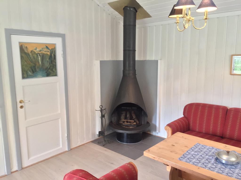 Eidsdal Camping Og Feriehus Екстериор снимка