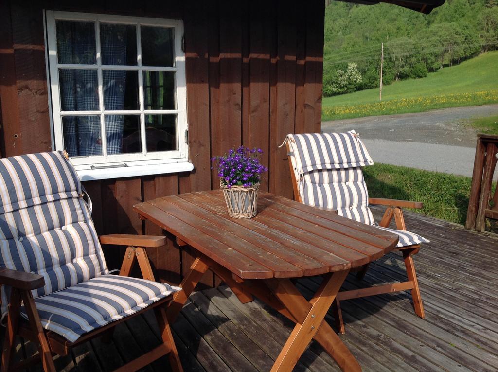 Eidsdal Camping Og Feriehus Екстериор снимка